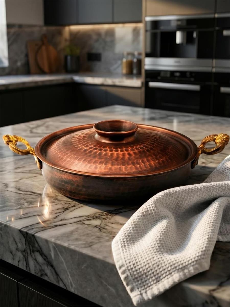 Eskitme El Yapımı Bakır Yumurta Tavası Kapaklı 22 Cm