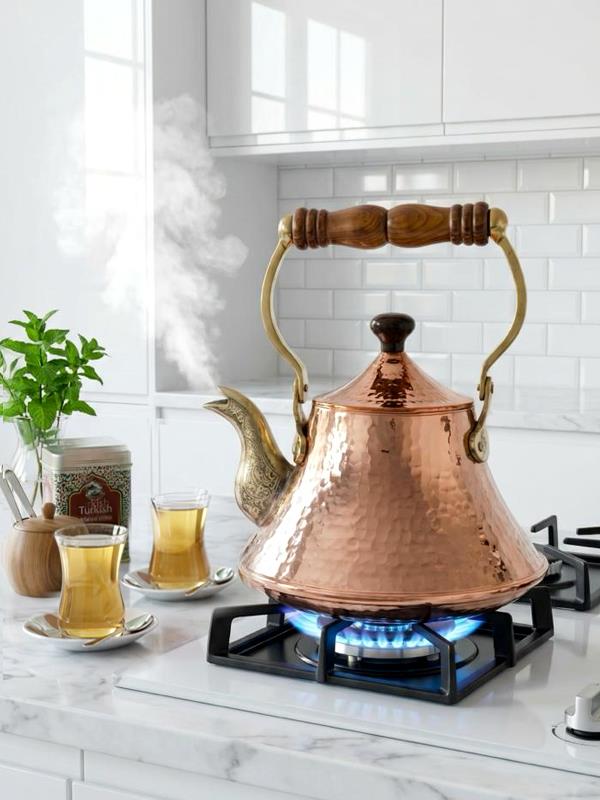 El Yapımı Bakır Bitki Çayı Demliği